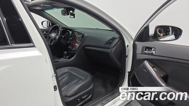 Kia K5 2.0 Turbo-GDI Noblesse 2013 — фото 11
