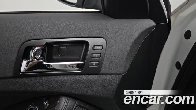 Kia K5 2.0 Turbo-GDI Noblesse 2013 — фото 17