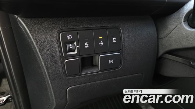 Hyundai Staria Cargo 5-Seater Modern 2023 — фото 14