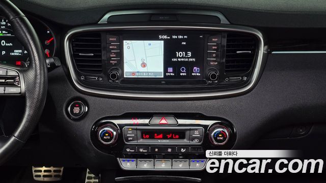 Kia Sorento Gasoline 2.0 Turbo 4WD Master Special 2020 — фото 21