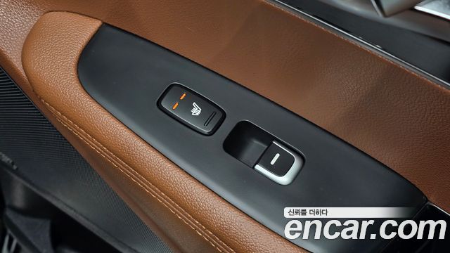 Kia Sorento Gasoline 2.0 Turbo 4WD Master Special 2020 — фото 36