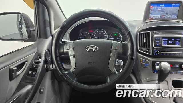 Hyundai Grand Starex 12-Seater Wagon Modern 2016 — фото 13