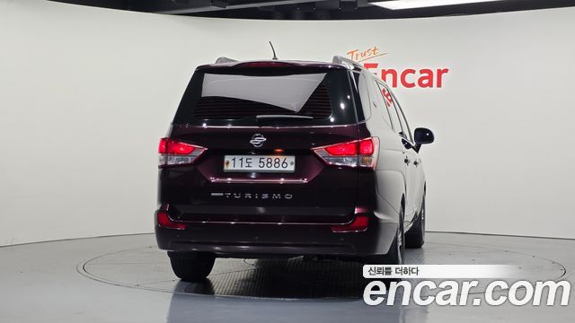 KG Mobility (SsangYong) Korando Turismo 4WD GT 9-seater 2015 — фото 4