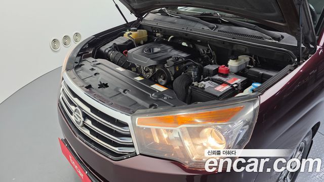KG Mobility (SsangYong) Korando Turismo 4WD GT 9-seater 2015 — фото 6