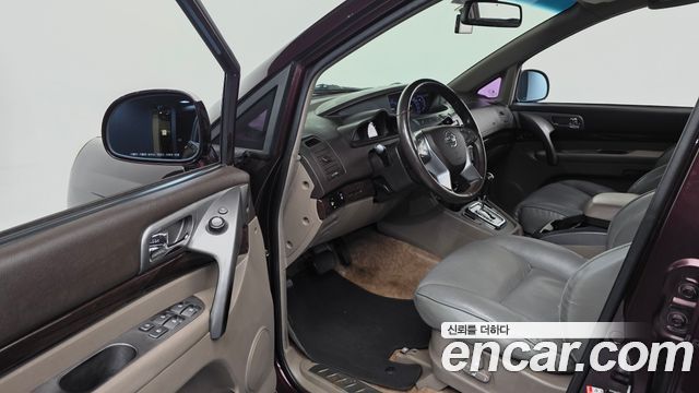 KG Mobility (SsangYong) Korando Turismo 4WD GT 9-seater 2015 — фото 10