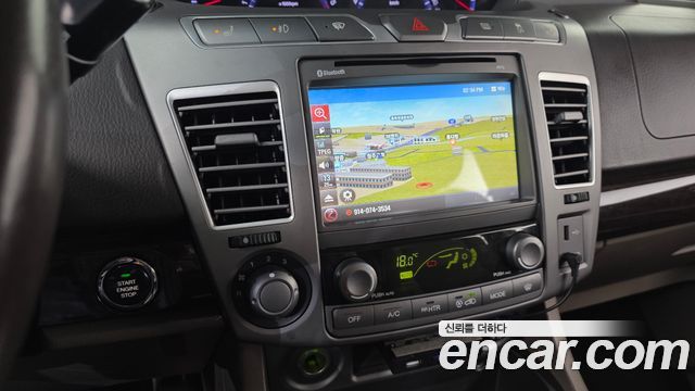 KG Mobility (SsangYong) Korando Turismo 4WD GT 9-seater 2015 — фото 15