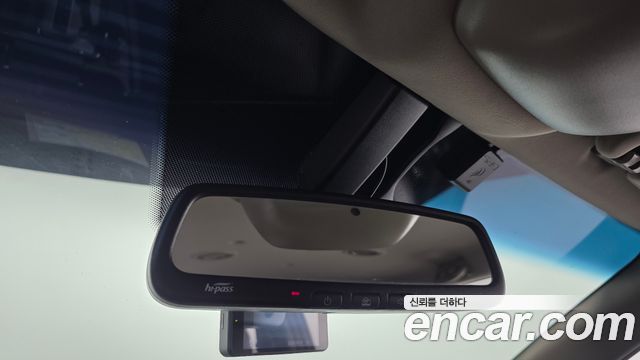 KG Mobility (SsangYong) Korando Turismo 4WD GT 9-seater 2015 — фото 17
