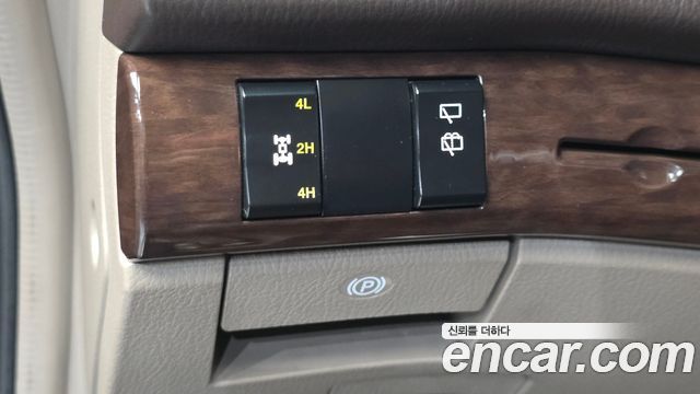 KG Mobility (SsangYong) Korando Turismo 4WD GT 9-seater 2015 — фото 18