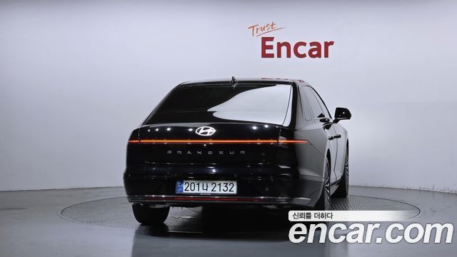 Hyundai Grandeur Hybrid (GN7) Calligraphy 2023 — фото 4