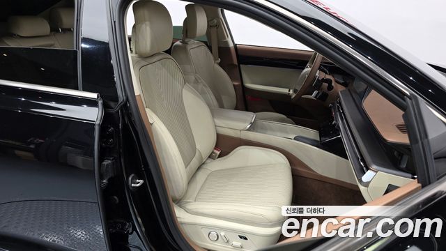 Hyundai Grandeur Hybrid (GN7) Calligraphy 2023 — фото 11