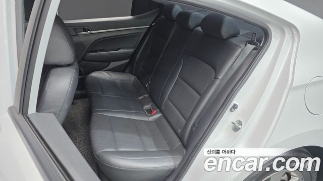 Hyundai Avante (AD) 1.6 GDI Smart 2017 — фото 26