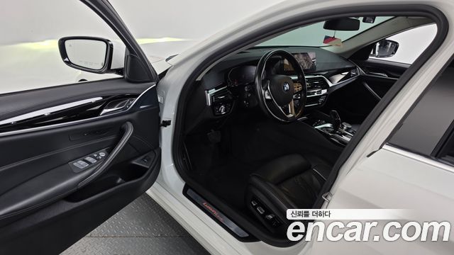 BMW 5 Series (G30) 520d Luxury Plus 2020 — фото 10