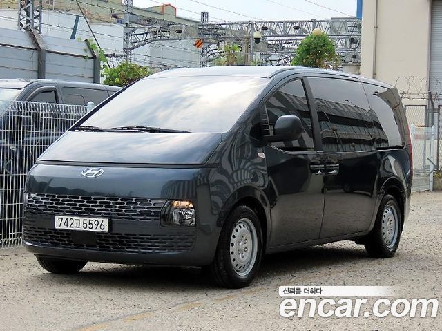 Hyundai Staria Tourer 11-Seater Smart 2023 — фото 2