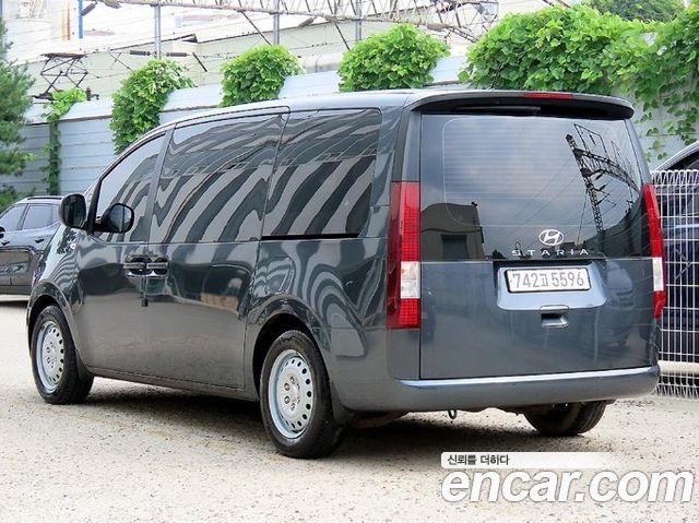 Hyundai Staria Tourer 11-Seater Smart 2023 — фото 3