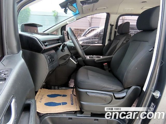 Hyundai Staria Tourer 11-Seater Smart 2023 — фото 5
