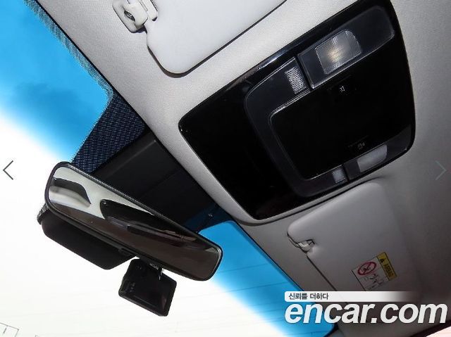 Hyundai Staria Tourer 11-Seater Smart 2023 — фото 20