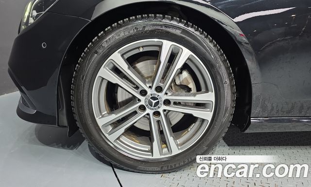 Mercedes-Benz E-Class (W213) E250 Avantgarde 2023 — фото 5