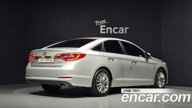Hyundai Sonata (LF) 2.0 Smart 2015 — фото 2