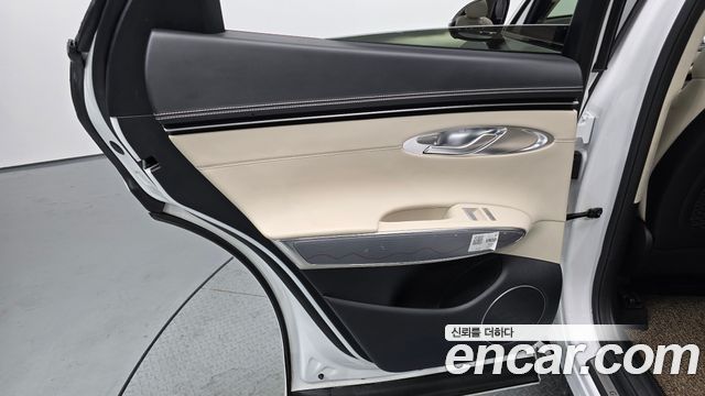 Genesis GV70 2.5T Gasoline AWD 2024 — фото 25