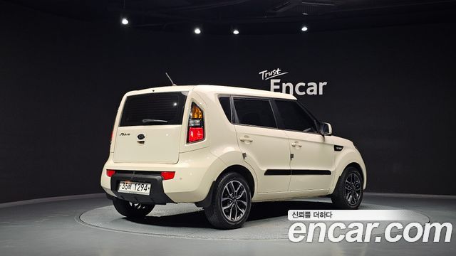 Kia Soul 1.6 2U Safety 2011 — фото 2