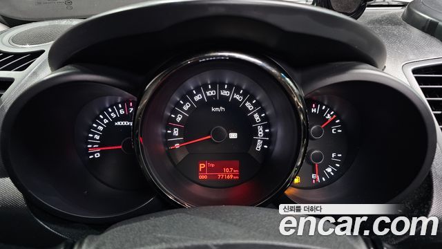 Kia Soul 1.6 2U Safety 2011 — фото 8