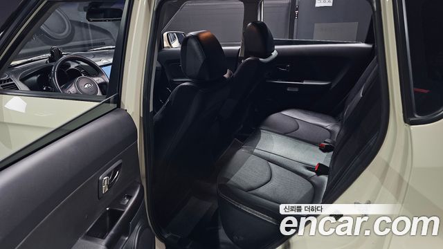 Kia Soul 1.6 2U Safety 2011 — фото 12