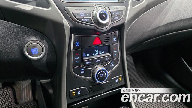 Hyundai Avante 1.6 GDi Modern Standard 2014 — фото 18