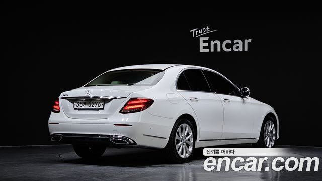 Mercedes-Benz E-Class (W213) E220d Exclusive 2017 — фото 2