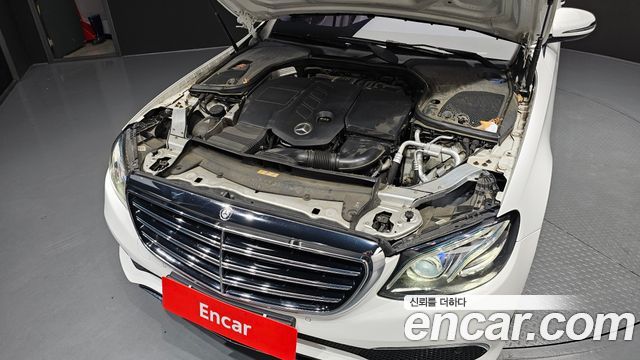 Mercedes-Benz E-Class (W213) E220d Exclusive 2017 — фото 6