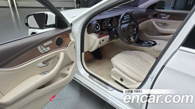 Mercedes-Benz E-Class (W213) E220d Exclusive 2017 — фото 10