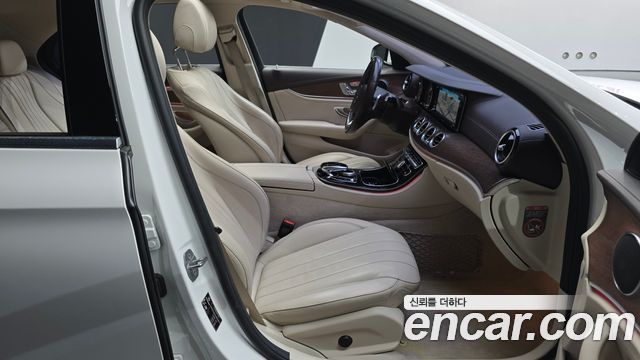 Mercedes-Benz E-Class (W213) E220d Exclusive 2017 — фото 11