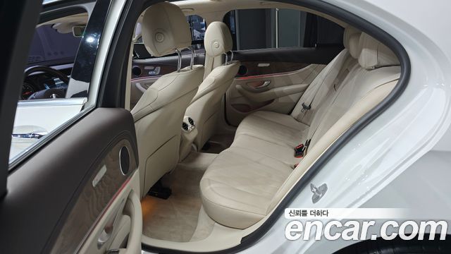 Mercedes-Benz E-Class (W213) E220d Exclusive 2017 — фото 12