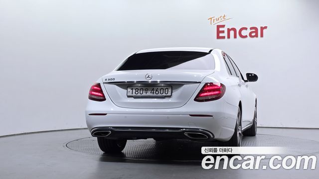 Mercedes-Benz E-Class (W213) E300 Avantgarde 2020 — фото 4
