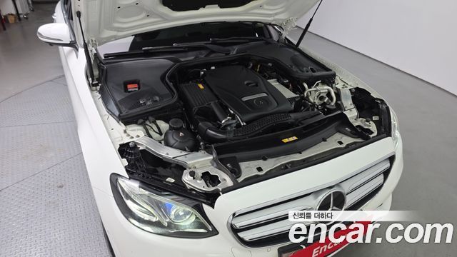 Mercedes-Benz E-Class (W213) E300 Avantgarde 2020 — фото 6
