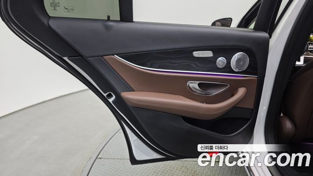 Mercedes-Benz E-Class (W213) E300 Avantgarde 2020 — фото 25