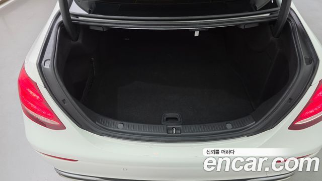 Mercedes-Benz E-Class (W213) E300 Avantgarde 2020 — фото 30