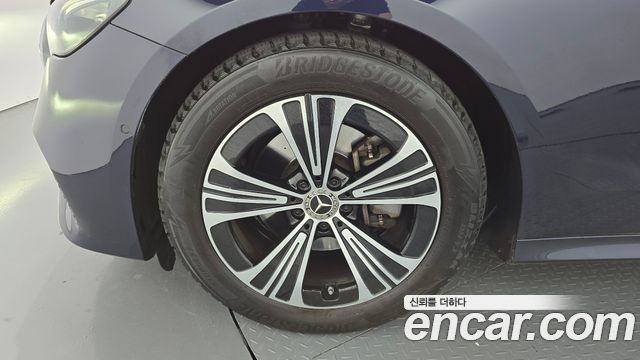 Mercedes-Benz E-Class (W214) E200 Avantgarde 2024 — фото 5
