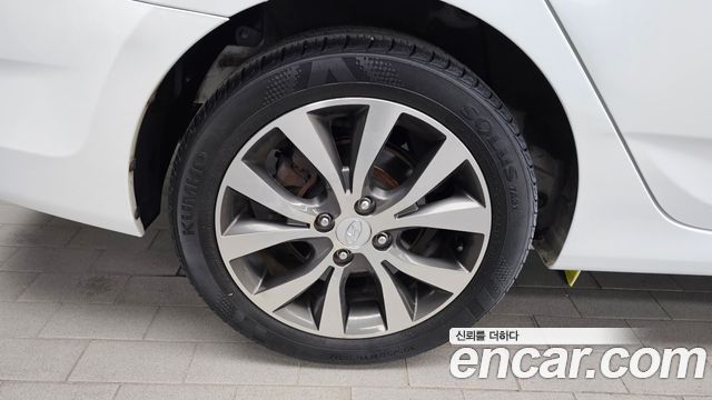 Hyundai Accent (New) 1.6 GDI Premium 2015 — фото 5