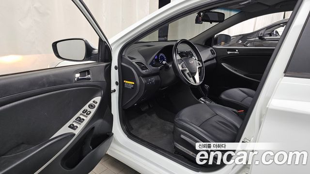 Hyundai Accent (New) 1.6 GDI Premium 2015 — фото 10