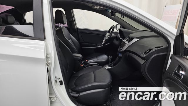 Hyundai Accent (New) 1.6 GDI Premium 2015 — фото 11