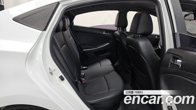Hyundai Accent (New) 1.6 GDI Premium 2015 — фото 12