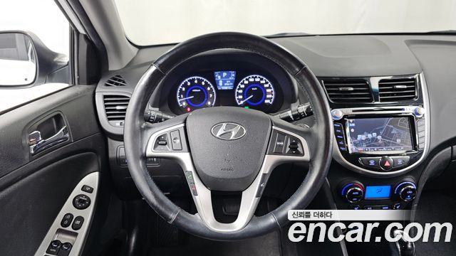 Hyundai Accent (New) 1.6 GDI Premium 2015 — фото 13