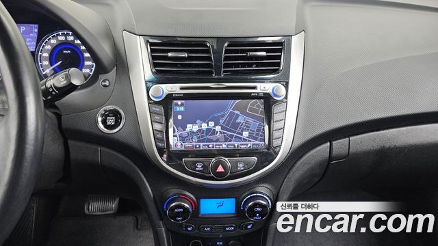 Hyundai Accent (New) 1.6 GDI Premium 2015 — фото 14