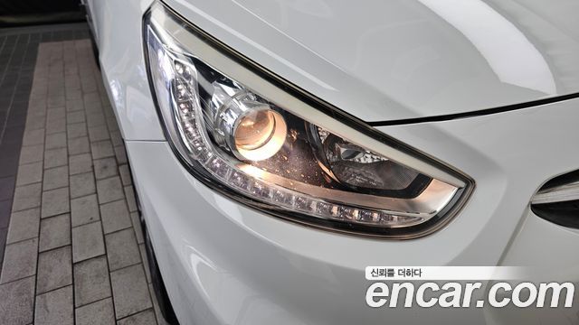 Hyundai Accent (New) 1.6 GDI Premium 2015 — фото 22