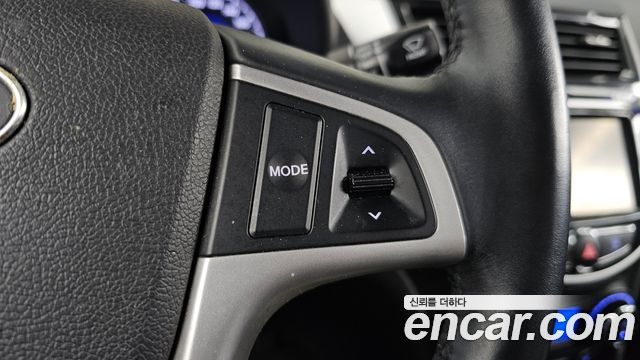 Hyundai Accent (New) 1.6 GDI Premium 2015 — фото 35