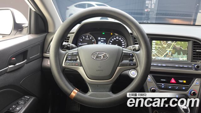 Hyundai Avante (AD) 1.6 GDI Value Plus 2018 — фото 13