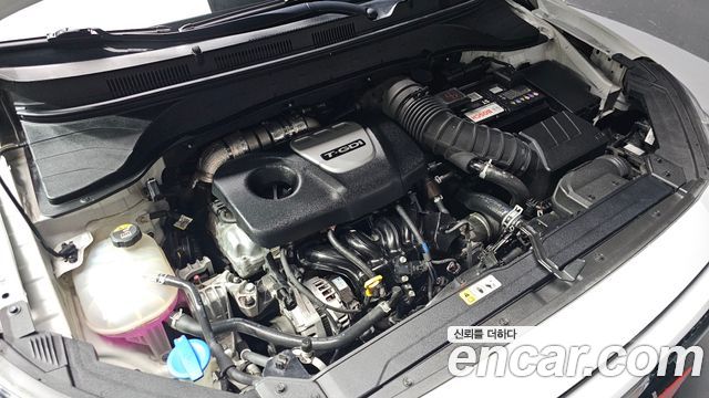Hyundai Kona 1.6 Turbo 2WD Modern pop 2018 — фото 6