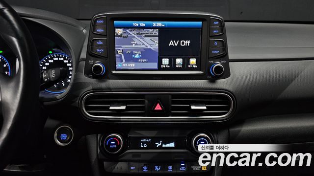 Hyundai Kona 1.6 Turbo 2WD Modern pop 2018 — фото 14