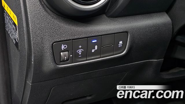 Hyundai Kona 1.6 Turbo 2WD Modern pop 2018 — фото 17