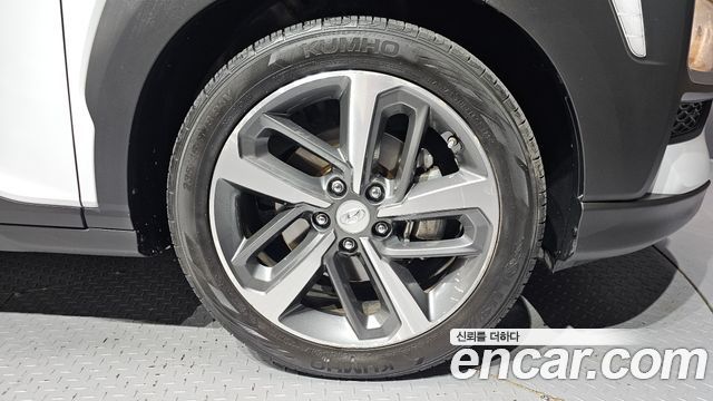 Hyundai Kona 1.6 Turbo 2WD Modern pop 2018 — фото 21